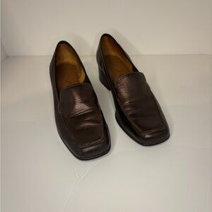 Unisa Women's square toe Brown Leather Loafer heels size 7.5